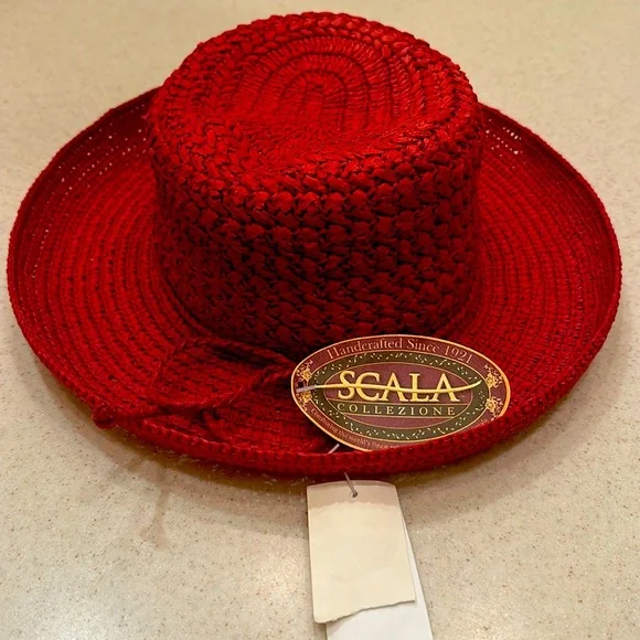 Scala red Rafa hatT, get ready for sunny days - Picture 1 of 3